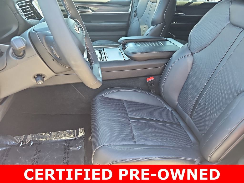 Used 2023 Jeep Wagoneer Series III w/ Preferred Equipment Group image 17