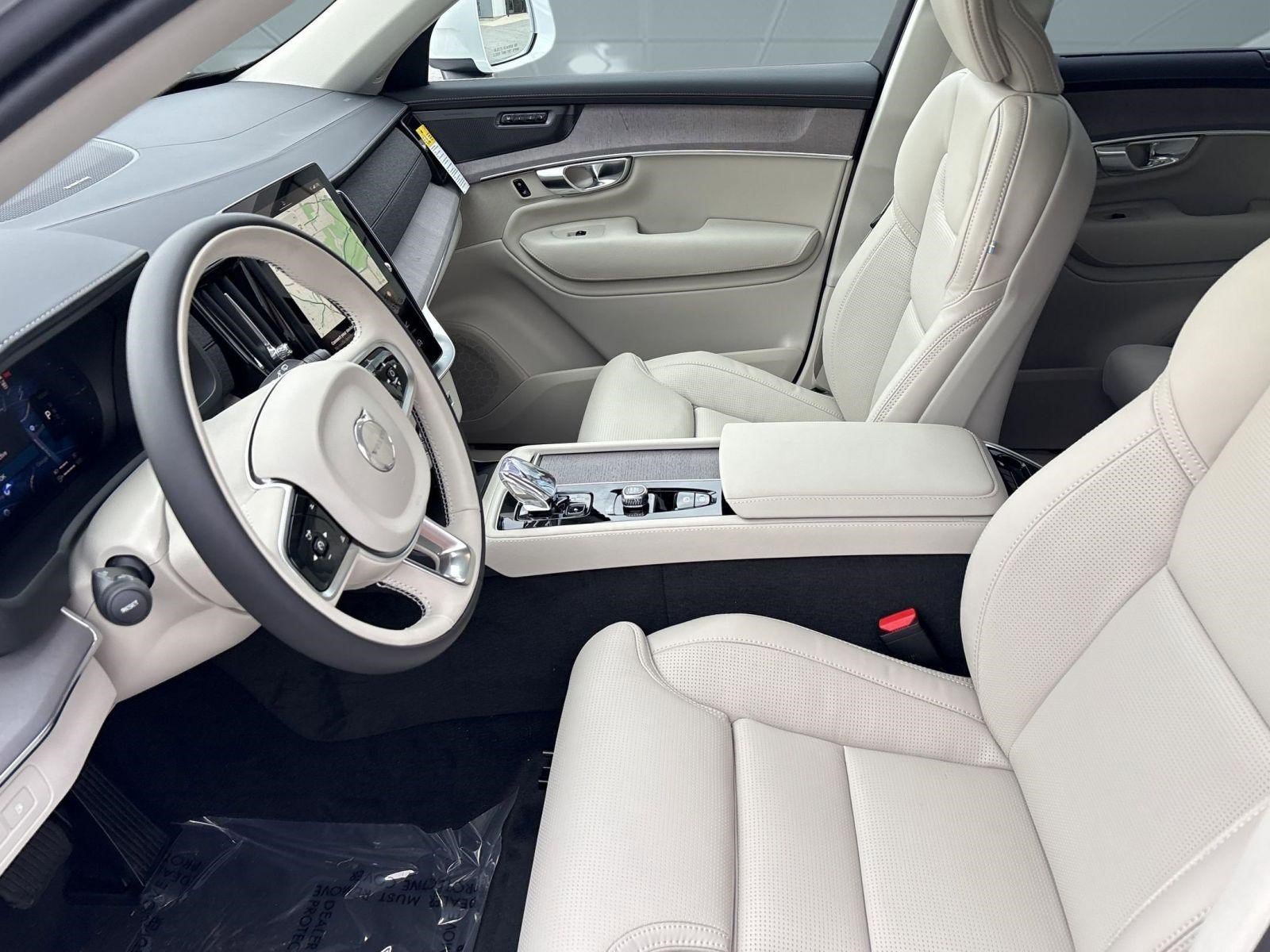 New 2026 Volvo XC90 T8 Ultra w/ Protection Package AWD/4WD image 5