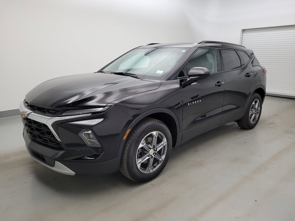 Used 2024 Chevrolet Blazer LT w/ Convenience Package FWD image 2