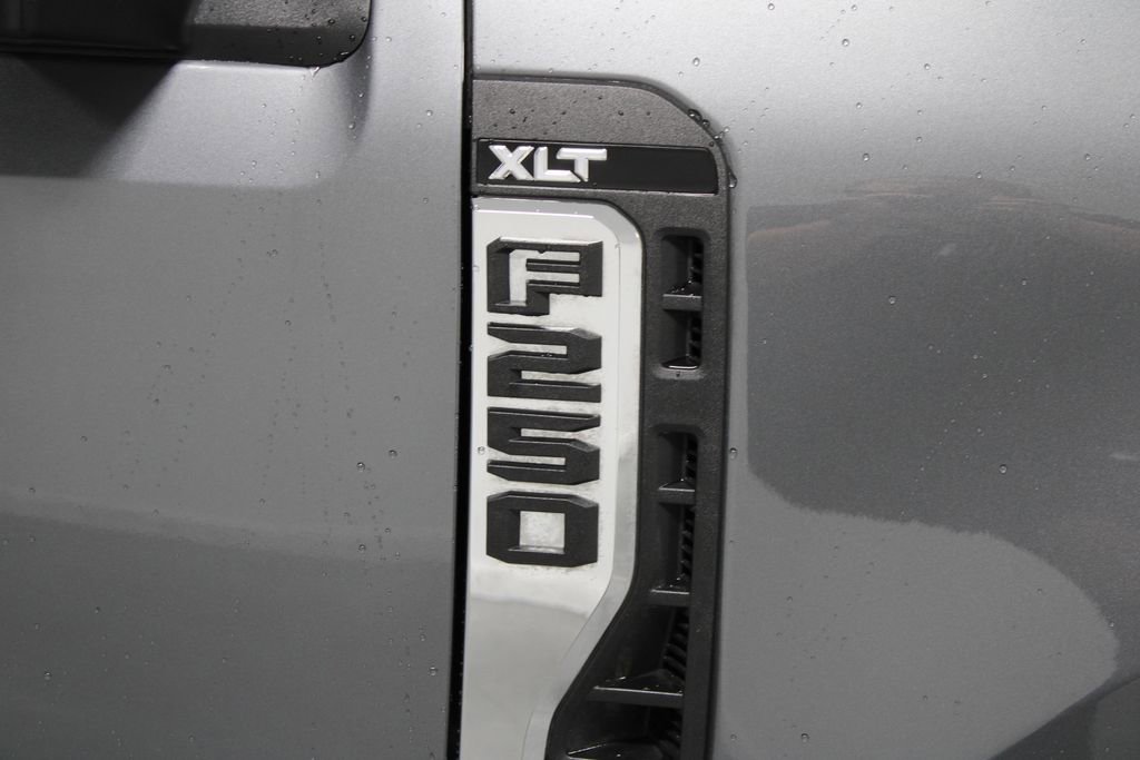 Used 2024 Ford F250 XLT image 13