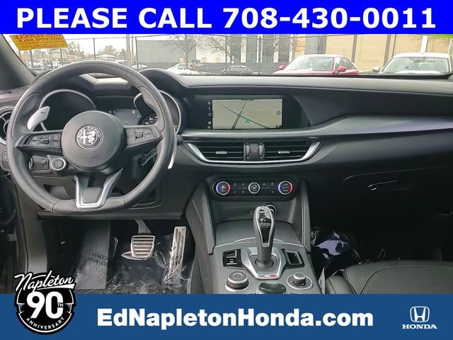 Used 2022 Alfa Romeo Stelvio Veloce image 12