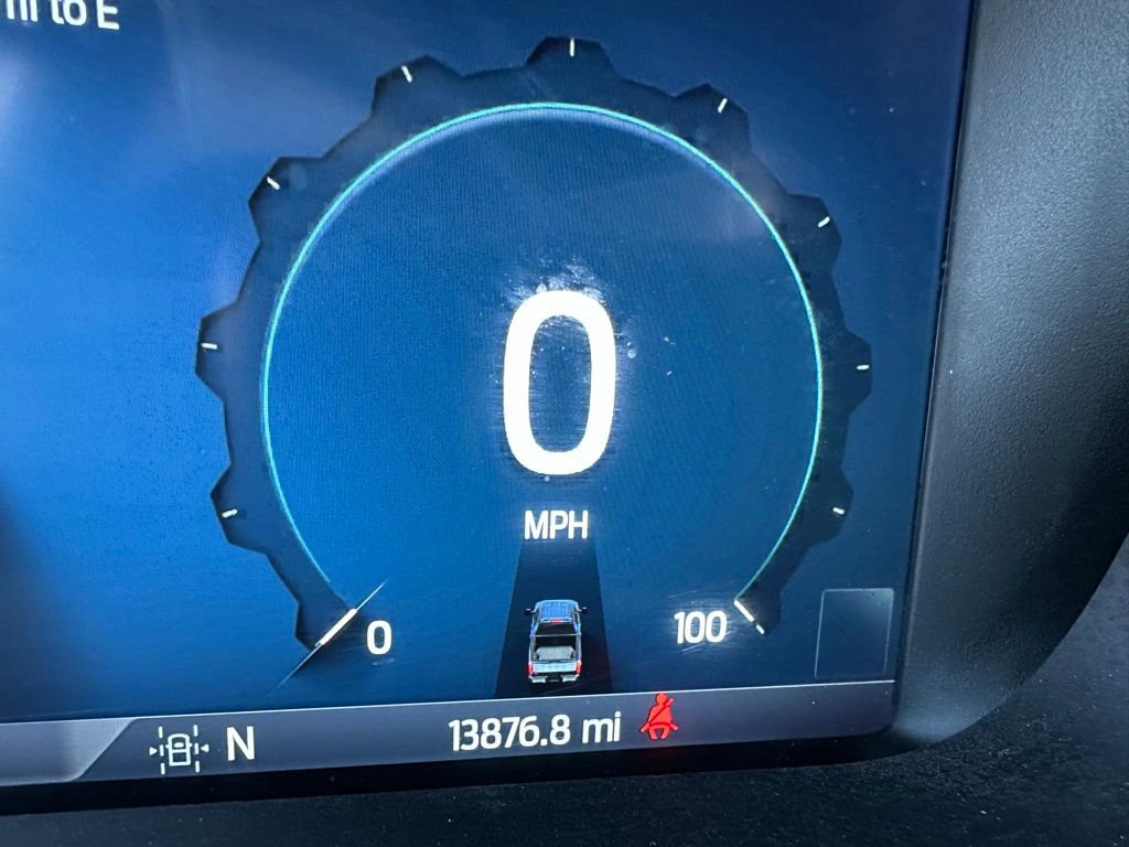 Used 2024 Ford F350 Platinum w/ FX4 Off-Road Package image 5