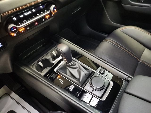 Certified 2025 MAZDA CX-50 AWD 2.5 Turbo w/ Weather Package image 17