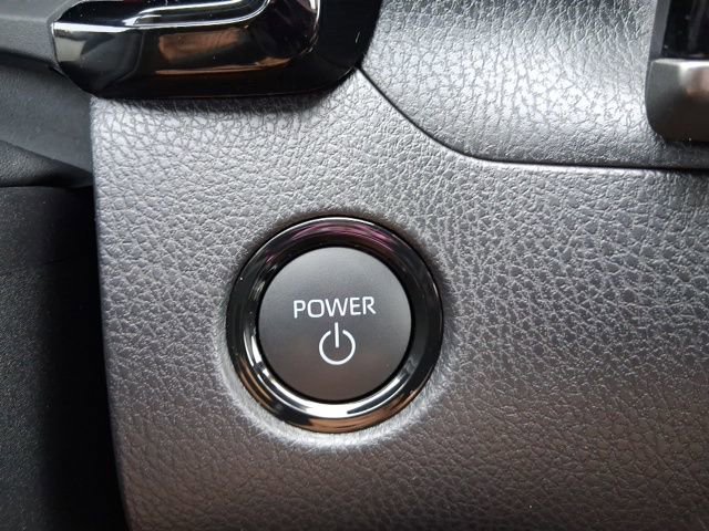 Used 2025 Toyota Camry SE image 26