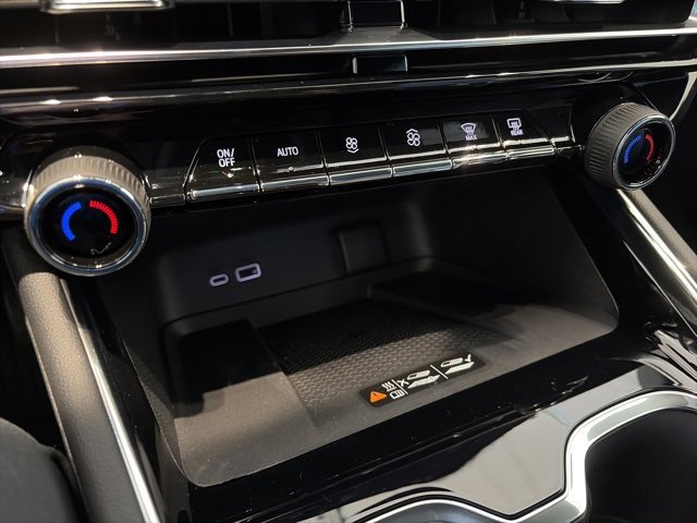 New 2026 Chevrolet Traverse LT w/ Driver Confidence Package image 21