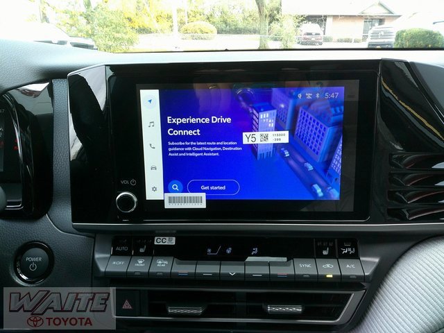 New 2026 Toyota Camry SE image 13