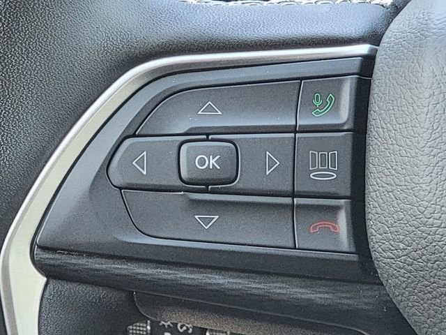 Certified 2024 Jeep Grand Cherokee Laredo X w/ Luxury Tech Group I AWD/4WD image 33