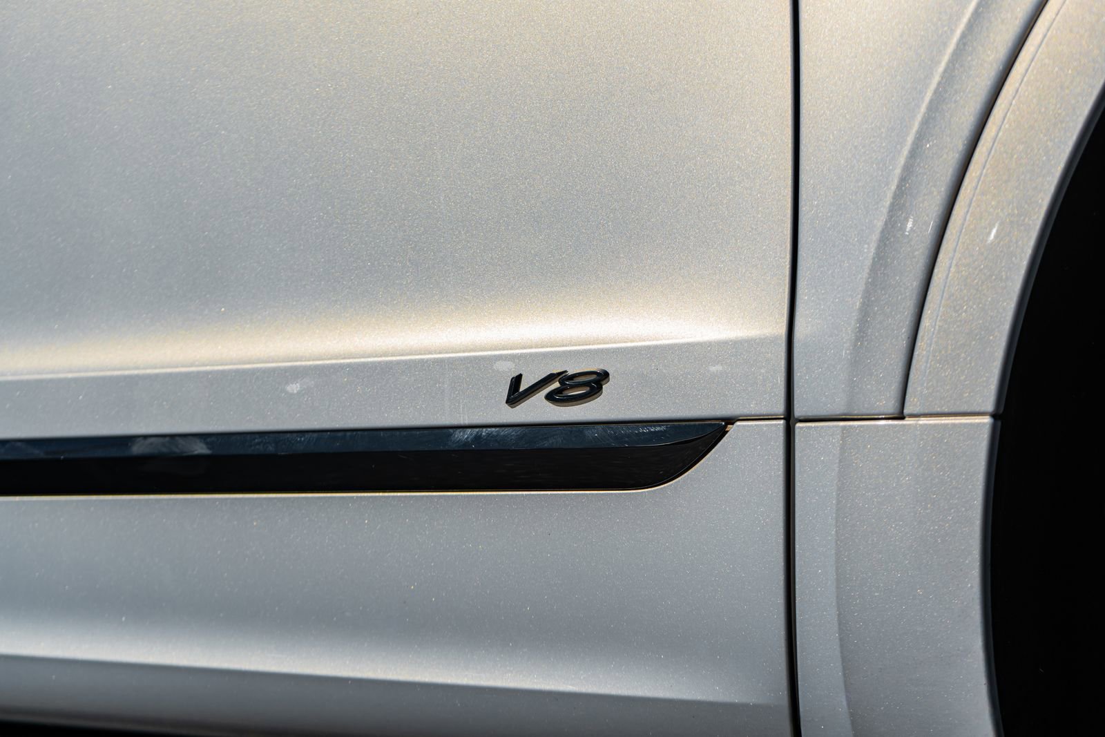 Certified 2022 Bentley Bentayga image 14