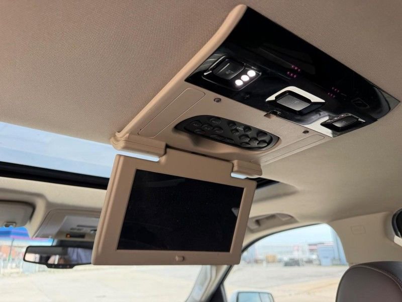 Used 2017 GMC Yukon Denali w/ Open Road Package image 11