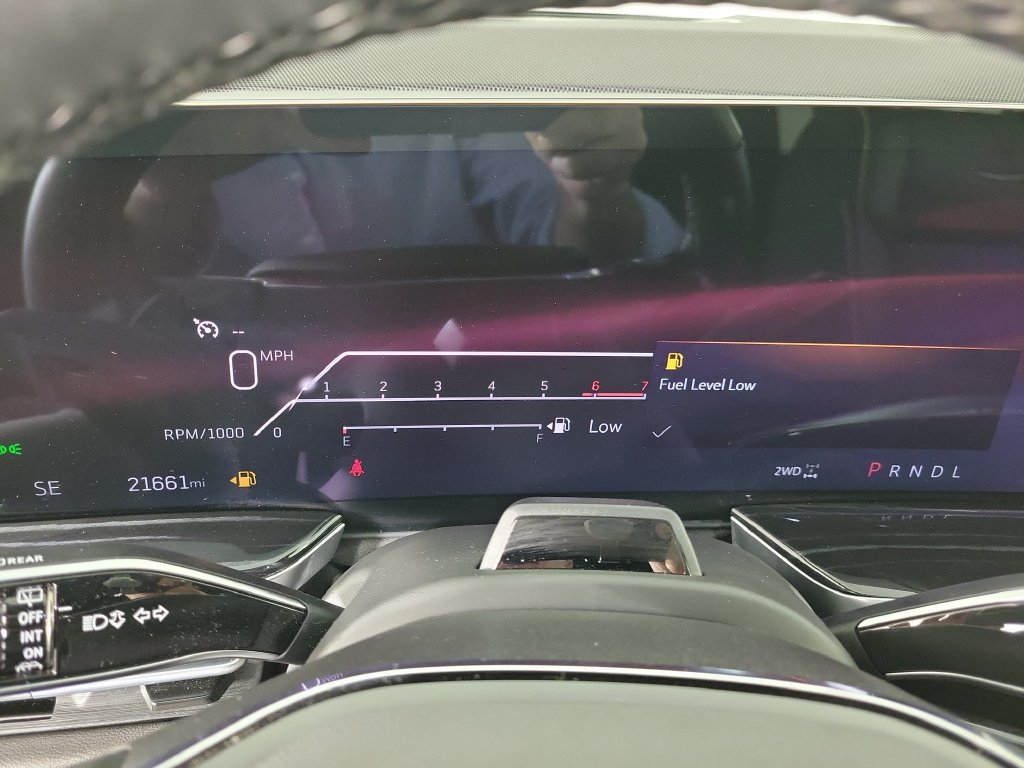 Used 2025 Cadillac Escalade ESV Sport AWD/4WD image 26