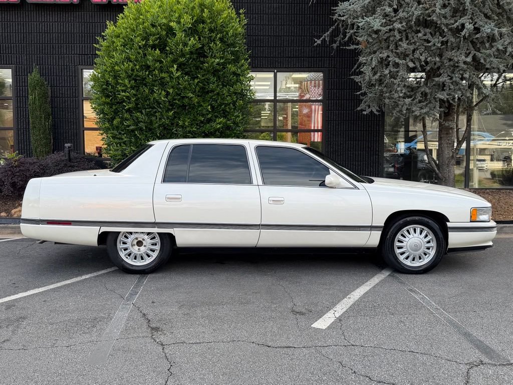 Used 1994 Cadillac De Ville Concours FWD image 21