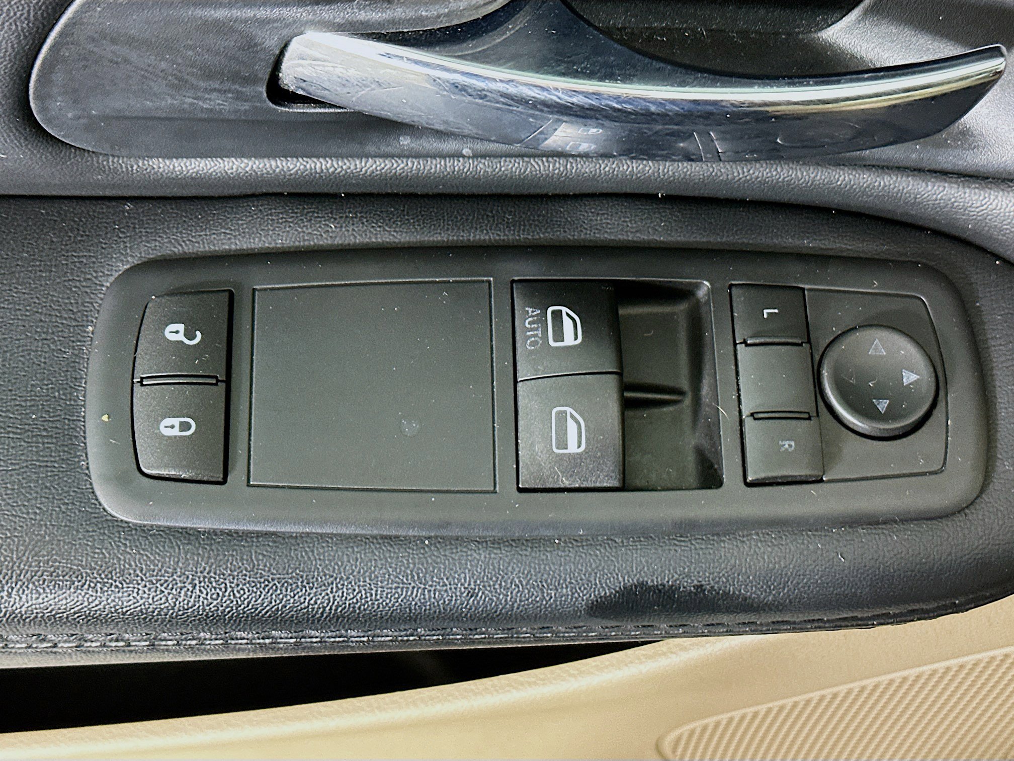 Used 2016 Dodge Grand Caravan SE w/ Quick Order Package 29E SE image 14