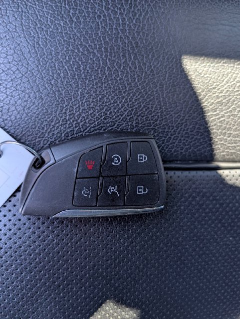 Used 2022 GMC Yukon XL Denali AWD/4WD image 29