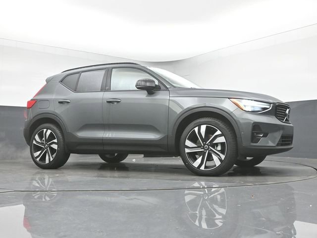 New 2026 Volvo XC40 B5 Ultra w/ Climate Package image 37