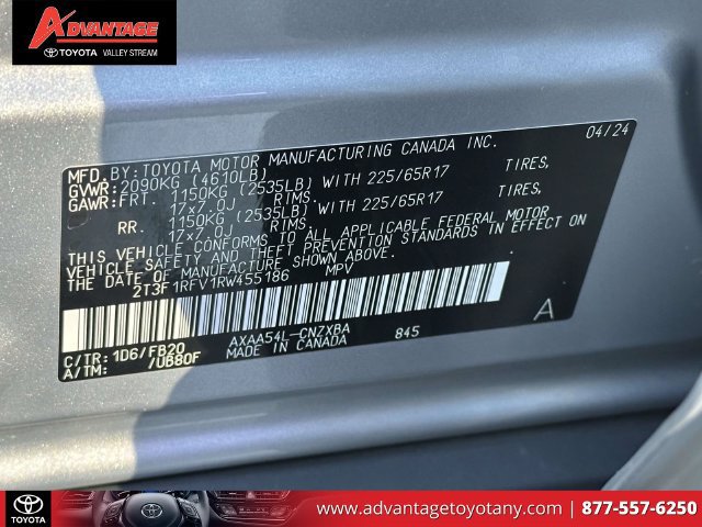 Used 2024 Toyota RAV4 LE AWD/4WD image 38