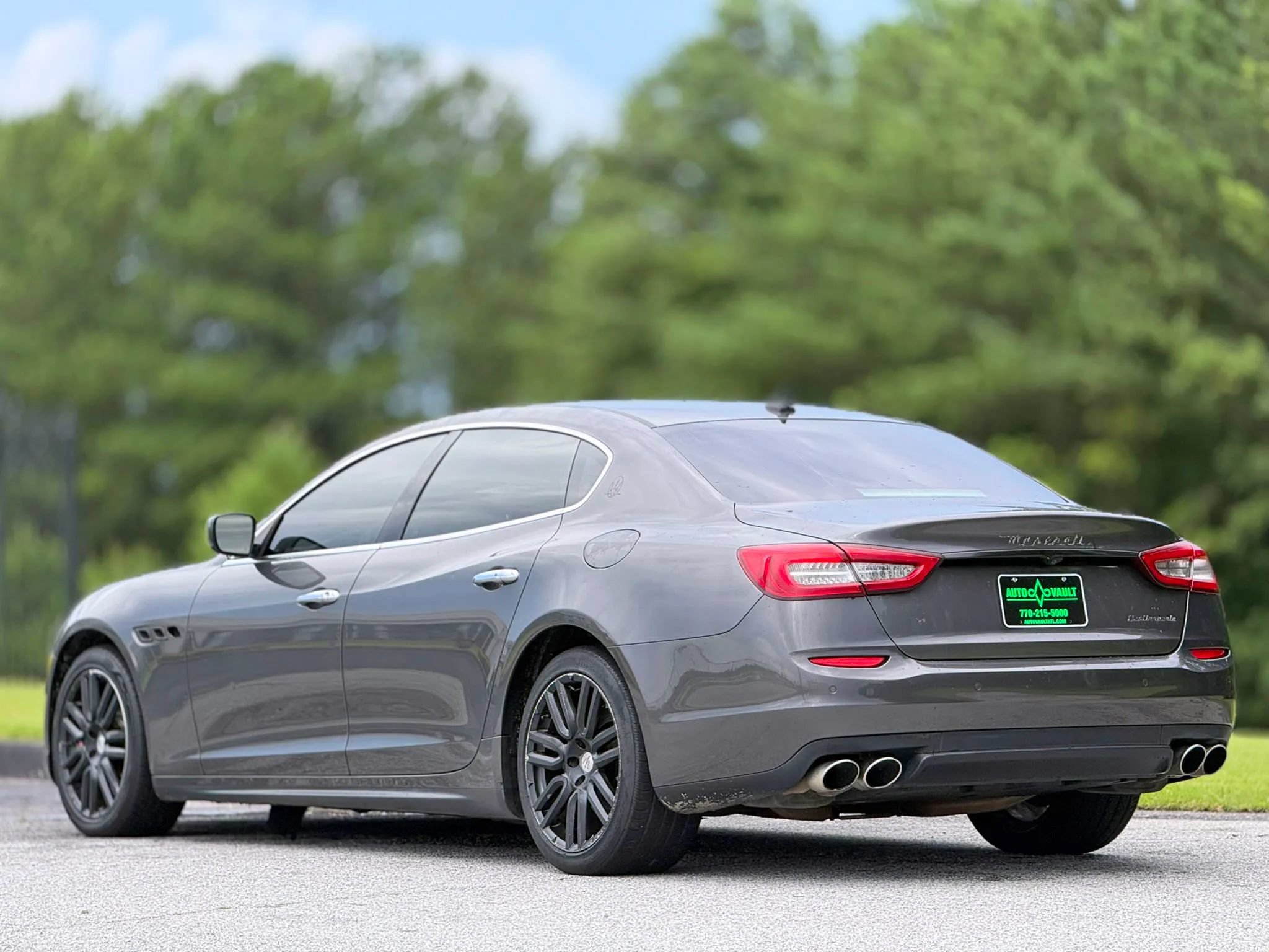 Used 2015 Maserati Quattroporte S Q4 AWD/4WD image 8