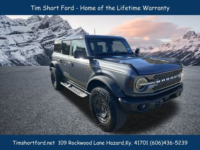 New 2025 Ford Bronco Badlands image 2