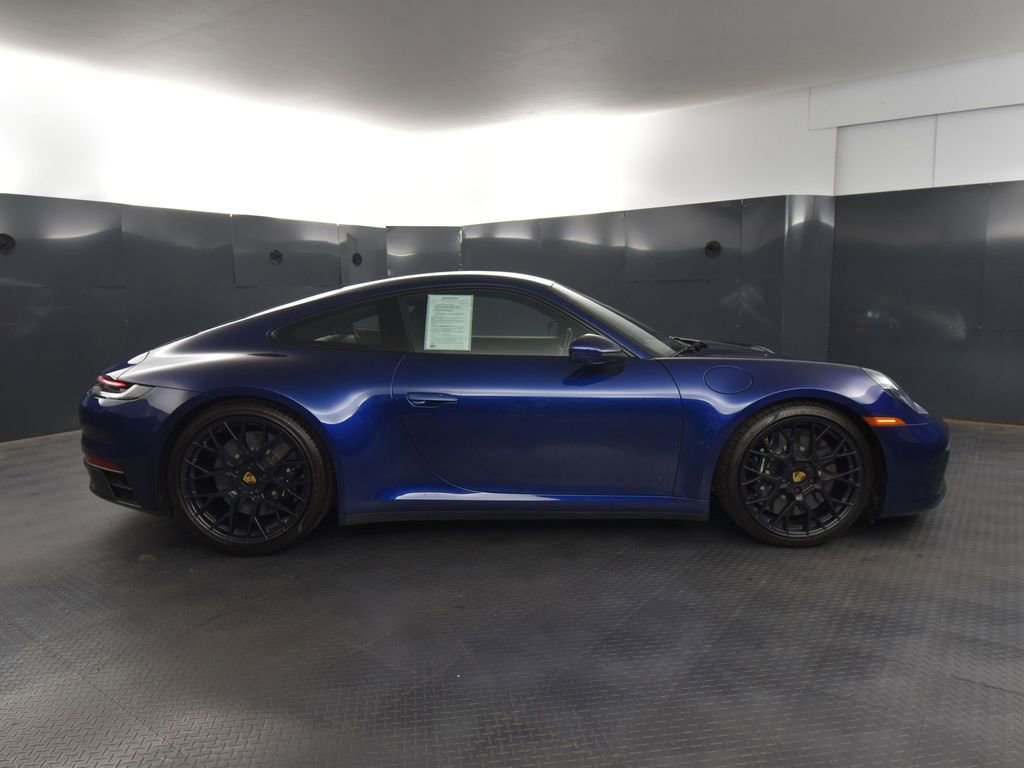 Used 2024 Porsche 911 Carrera GTS image 8