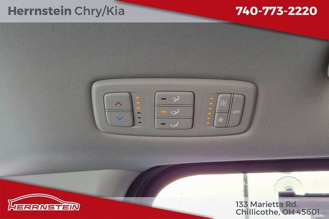 Used 2024 Kia Carnival LX image 12