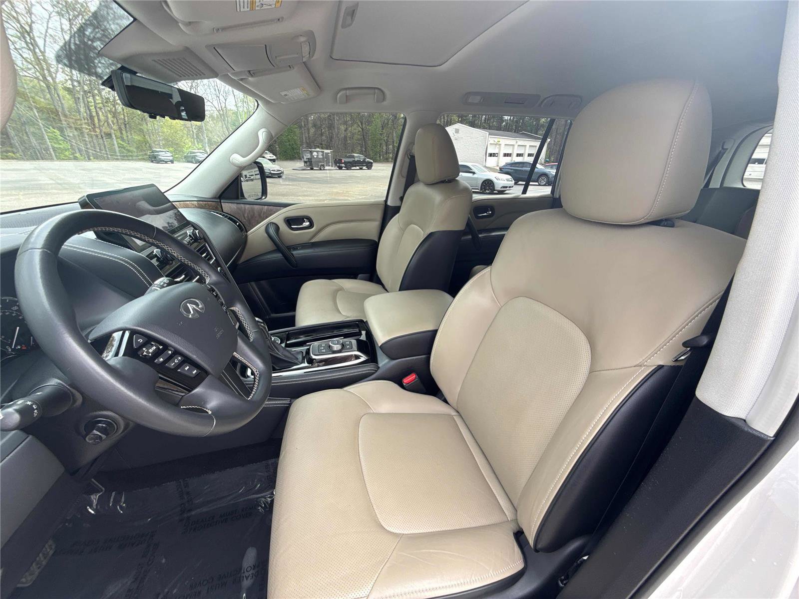 Used 2023 INFINITI QX80 Premium Select w/ Cargo Package AWD/4WD image 11