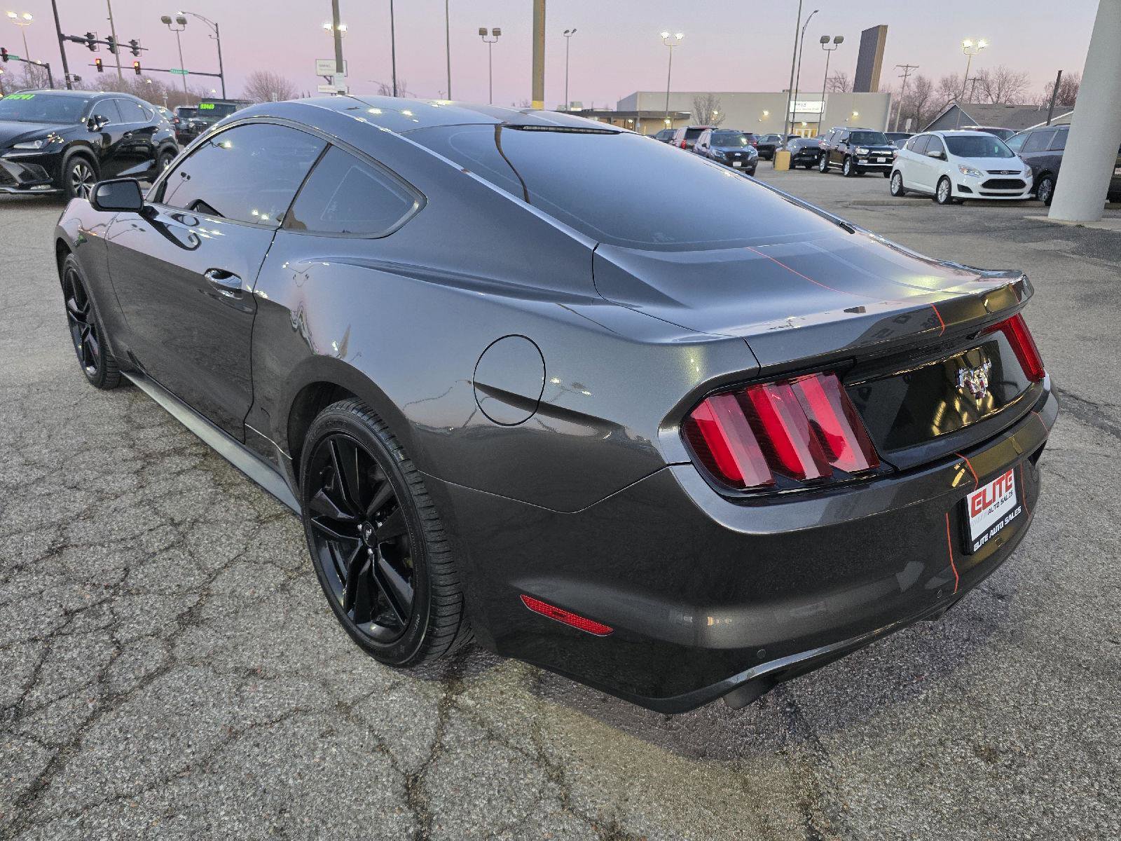 Used 2016 Ford Mustang Coupe w/ Ecoboost Performance Package image 7