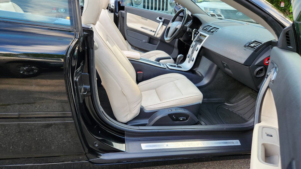 Used 2012 Volvo C70 T5 w/ Climate Pkg image 29