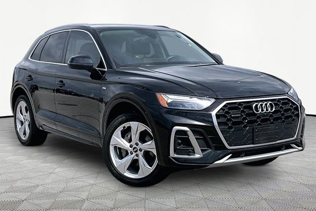 Used 2023 Audi Q5 2.0T Premium Plus w/ Premium Plus Package AWD/4WD image 11