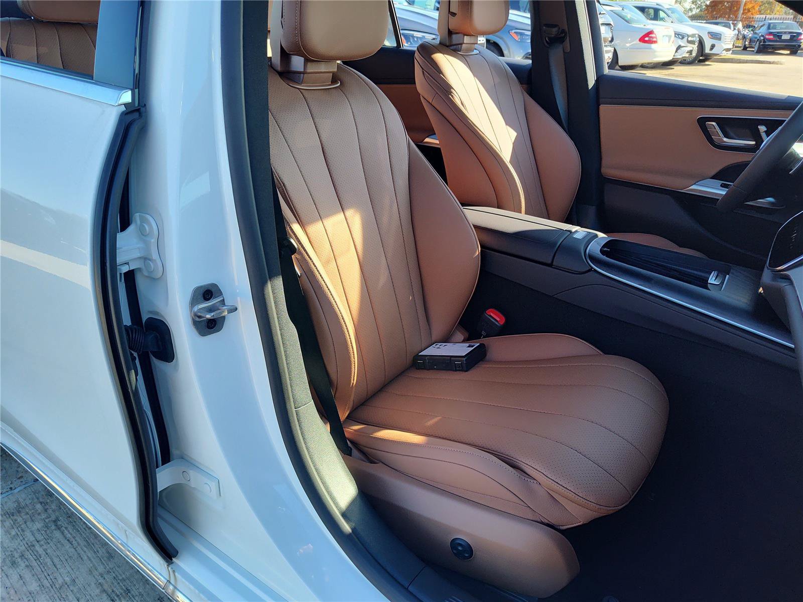 New 2026 Mercedes-Benz E 350 4MATIC Sedan image 12