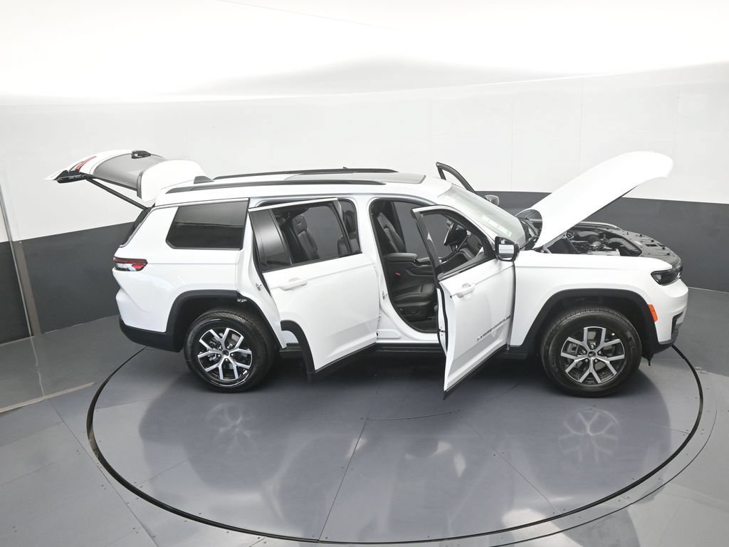 Used 2025 Jeep Grand Cherokee L Limited RWD image 66