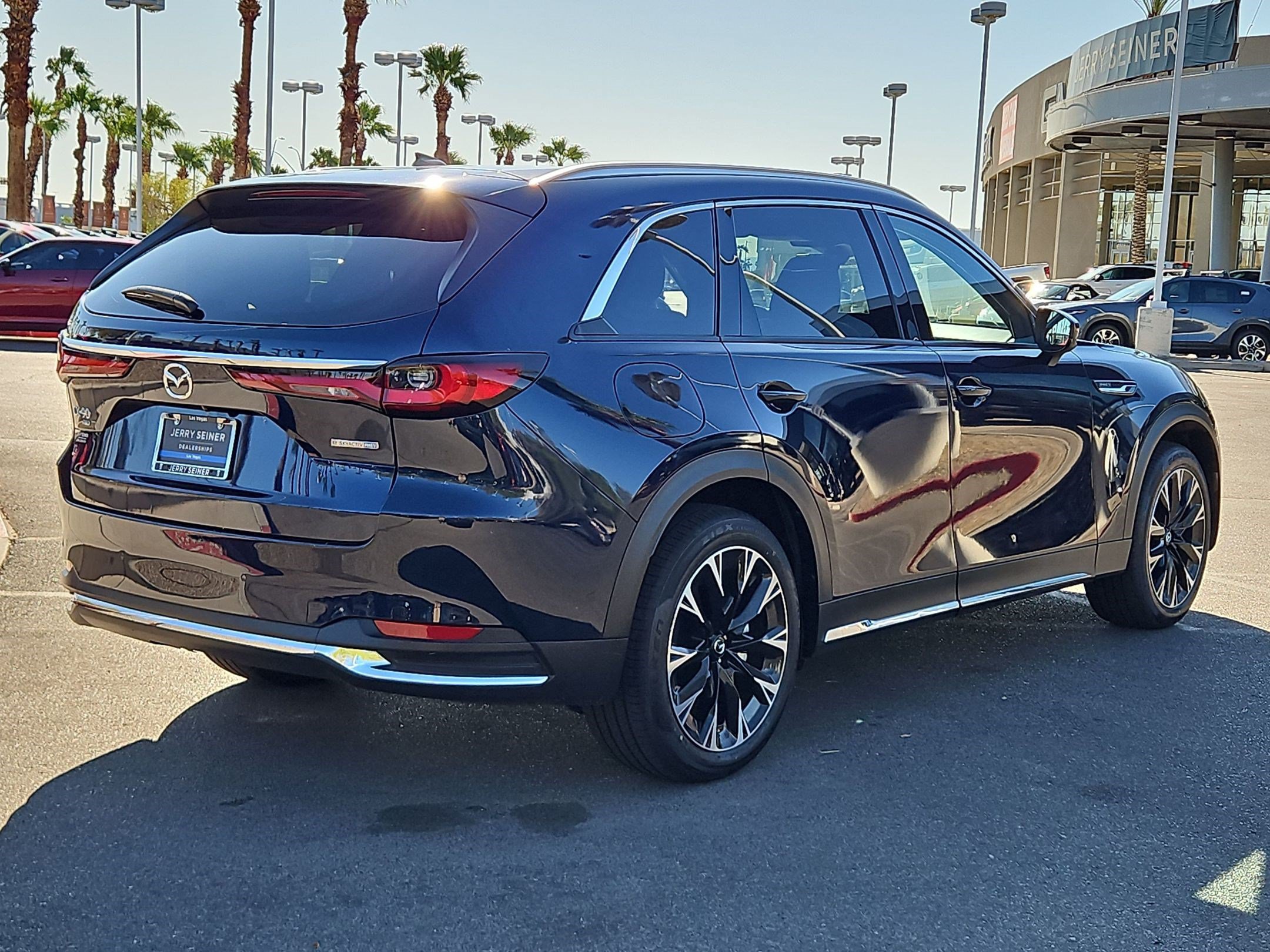 Used 2025 MAZDA CX-90 Plug-In Hybrid w/ Premium Plus AWD/4WD image 5