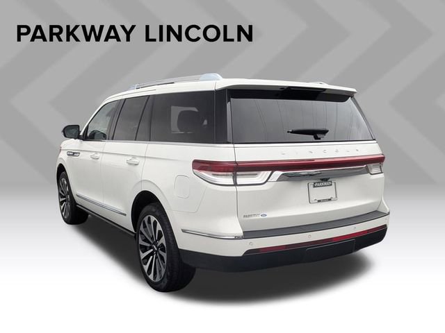 Used 2023 Lincoln Navigator Reserve image 7
