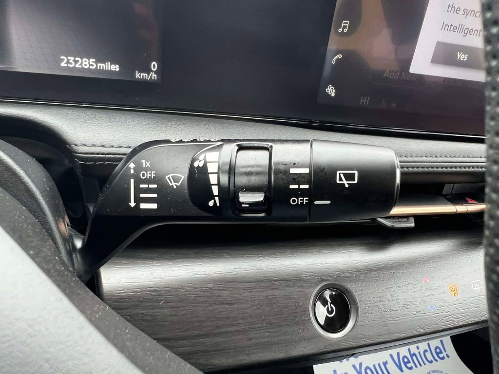 Used 2024 Nissan Ariya FWD image 24