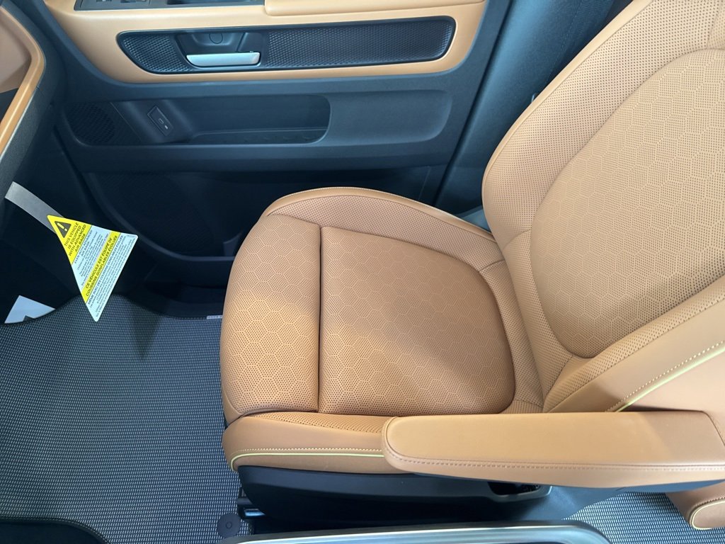 New 2025 Volkswagen ID. Buzz Pro S Plus image 12