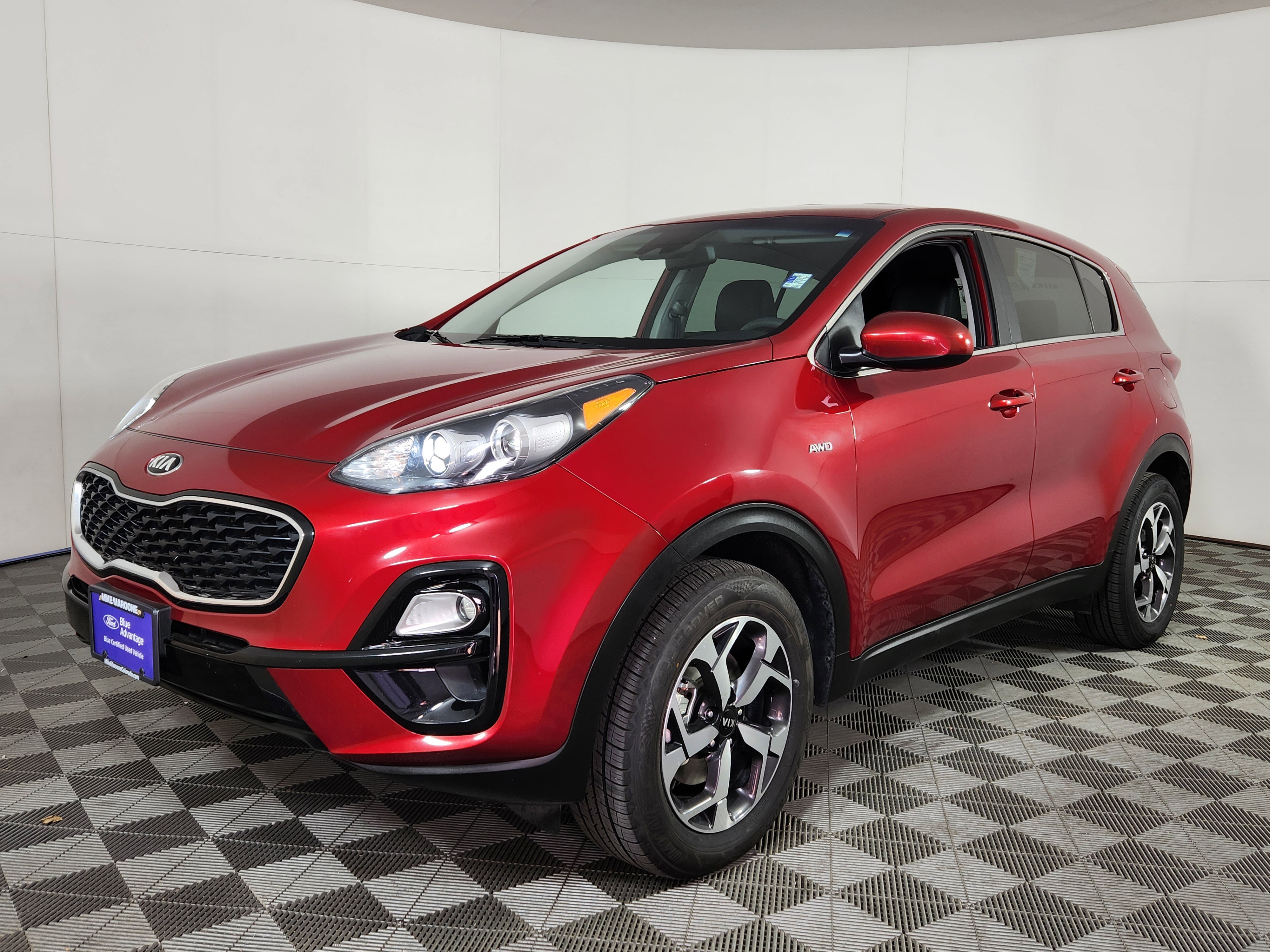 Used 2021 Kia Sportage LX image 3