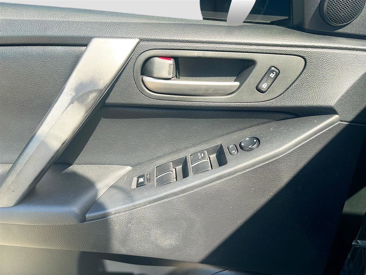 Used 2013 MAZDA MAZDA3 i Grand Touring w/ Tech Pkg image 14