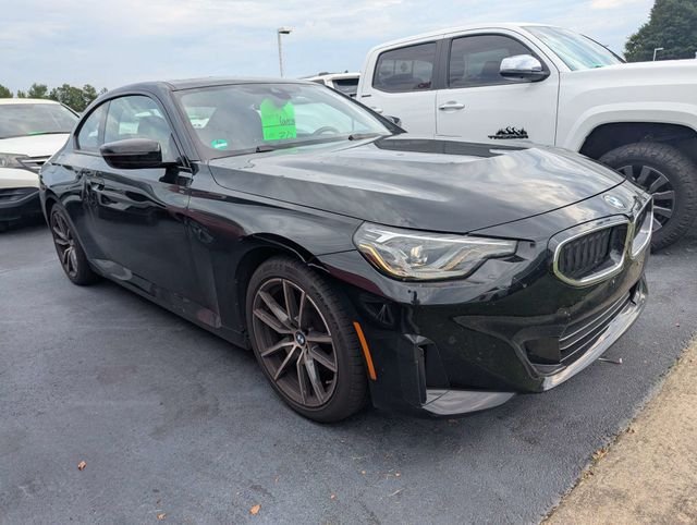 Used 2023 BMW 230i Coupe RWD video 2