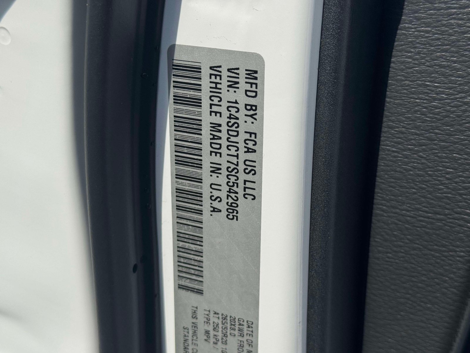 Used 2025 Dodge Durango R/T AWD/4WD image 31
