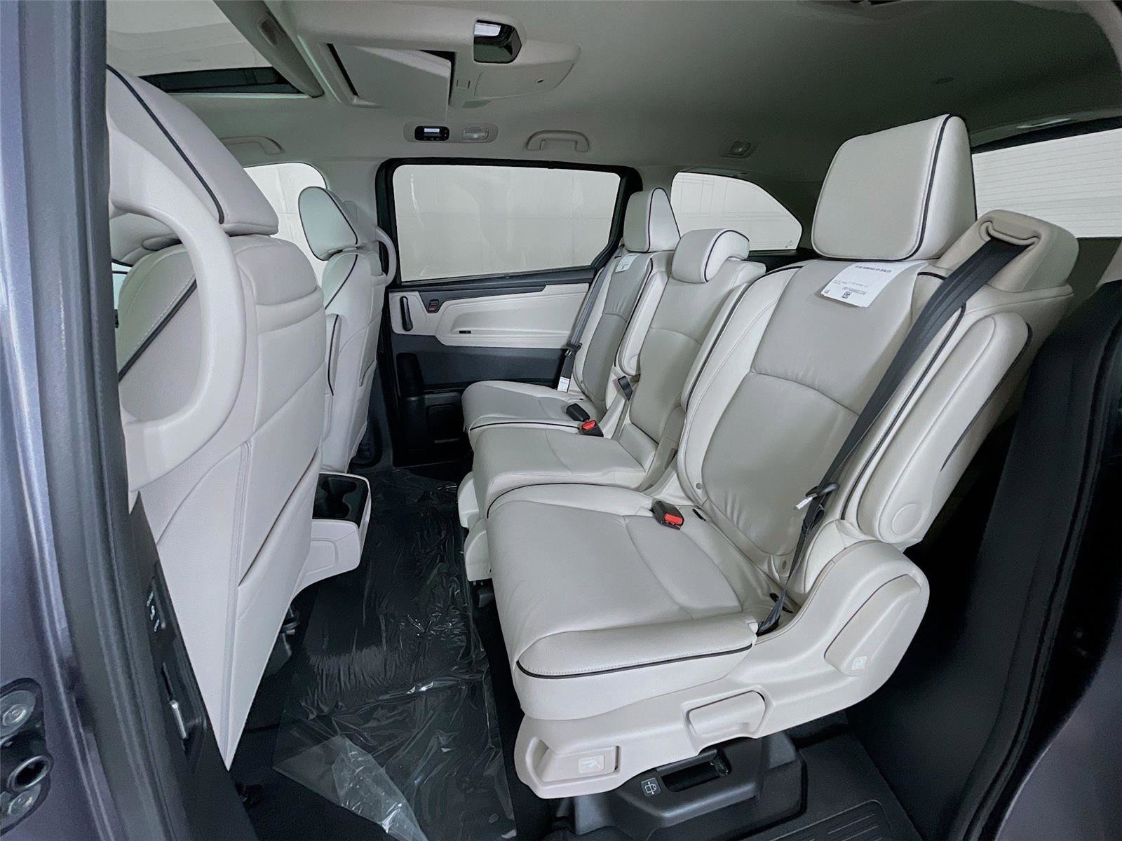 New 2026 Honda Odyssey Touring image 19