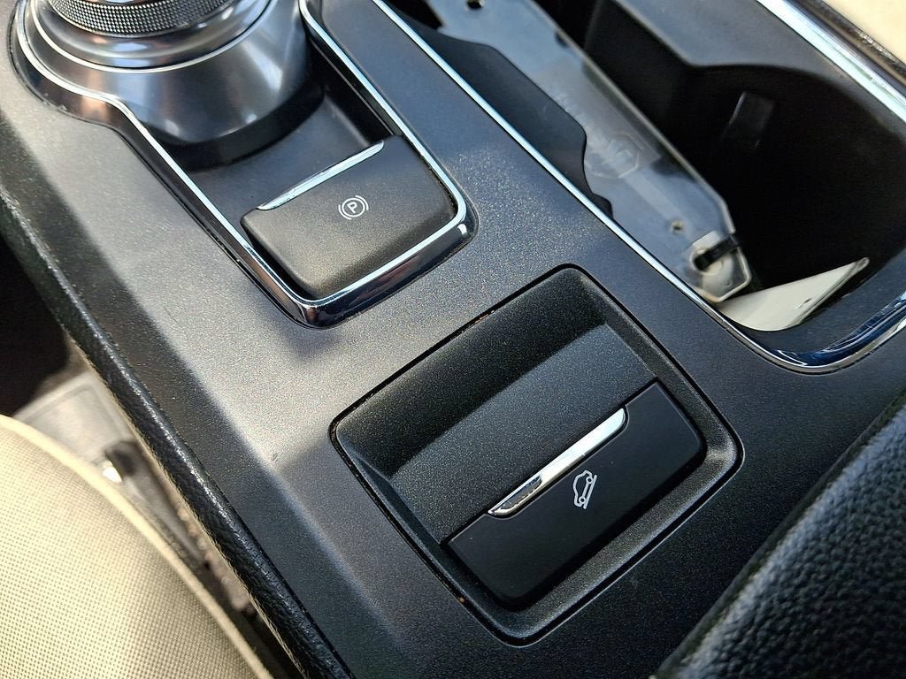 Used 2020 Ford Fusion S FWD image 26