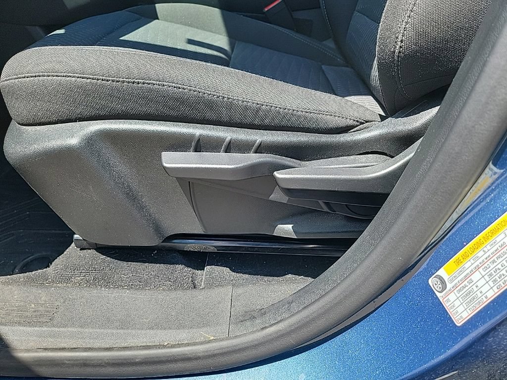 Used 2025 Chevrolet Equinox LT AWD/4WD image 23