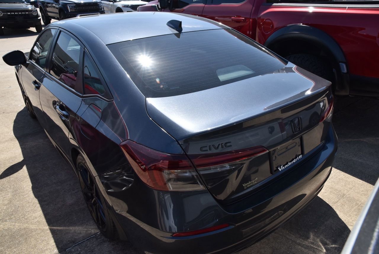 Used 2025 Honda Civic Sport image 6