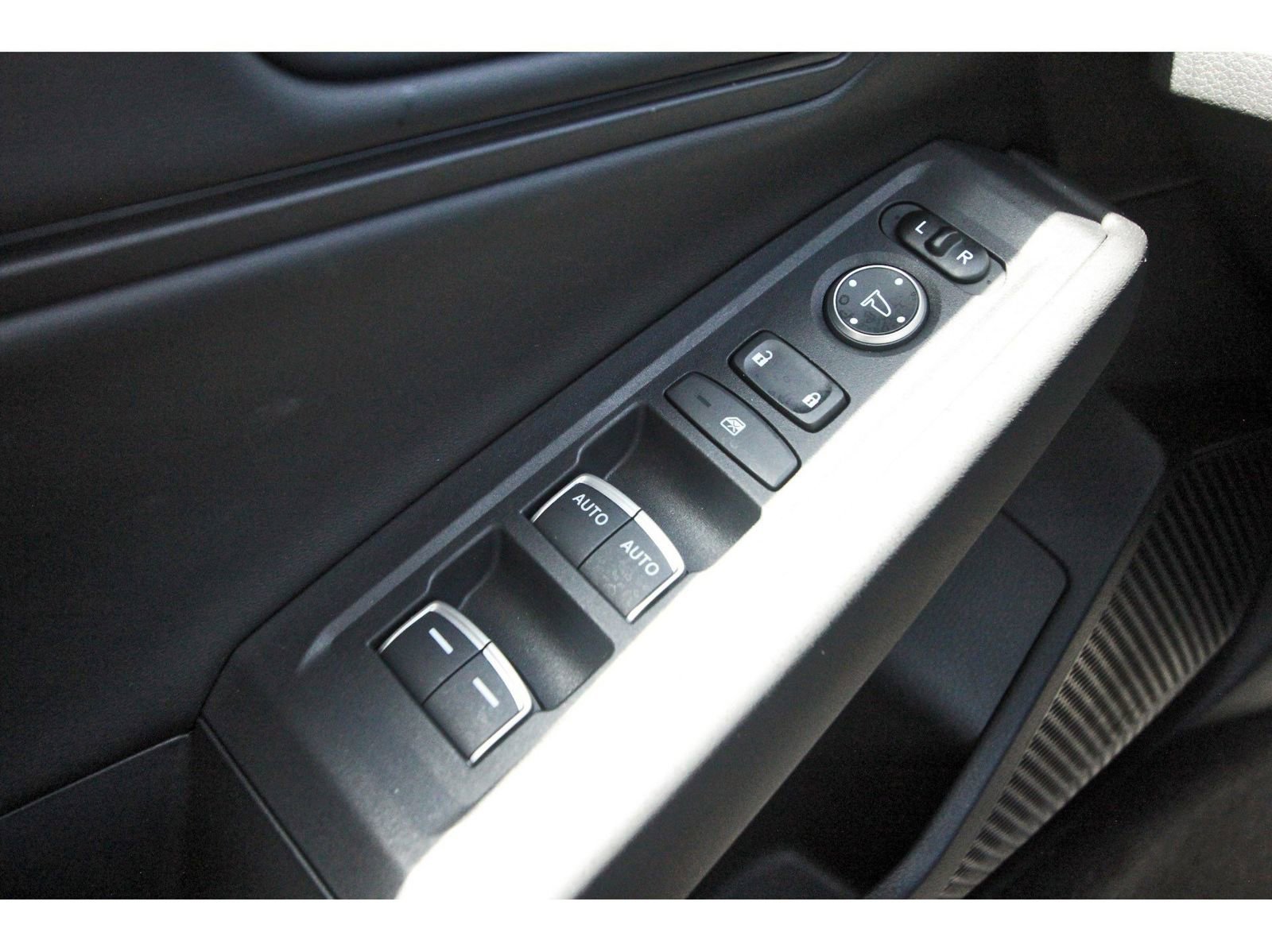 Used 2024 Honda Accord EX image 23