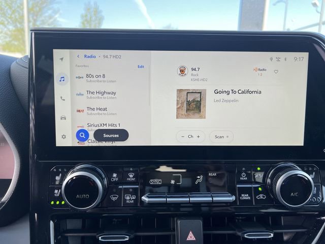 Used 2025 Toyota Highlander Limited image 14