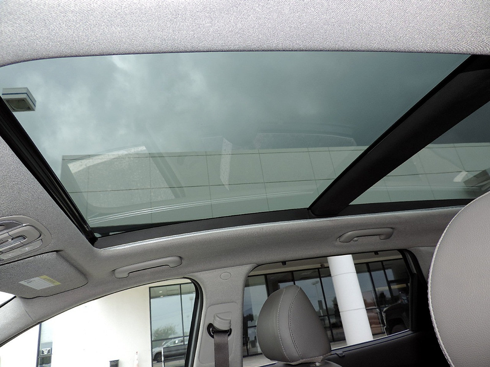 Used 2020 Hyundai Santa Fe Limited FWD image 12