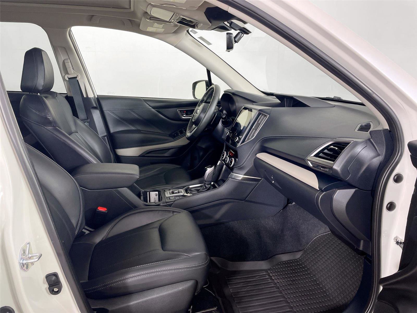 Used 2024 Subaru Forester Limited image 28