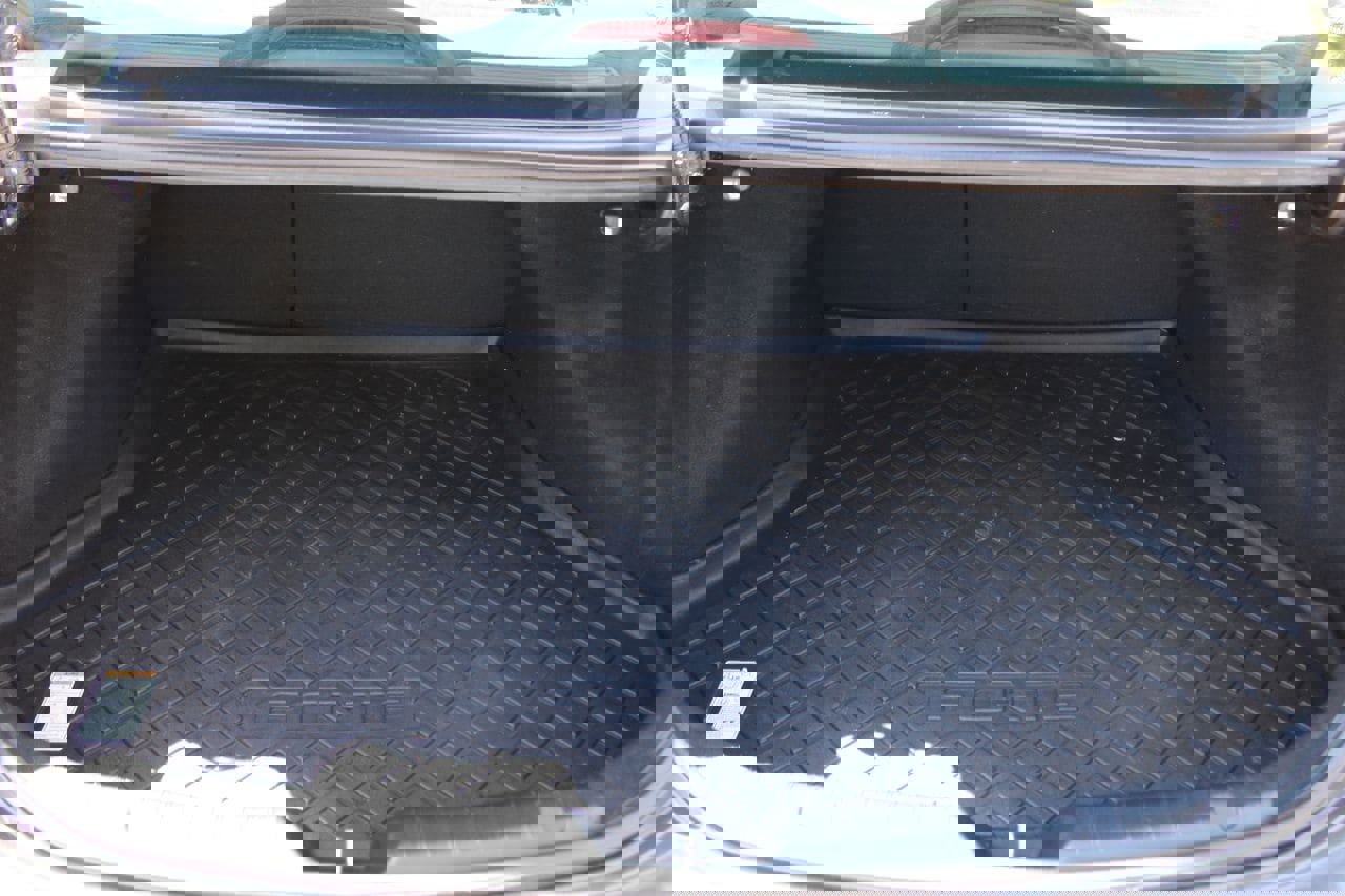 Used 2017 Kia Forte LX image 9