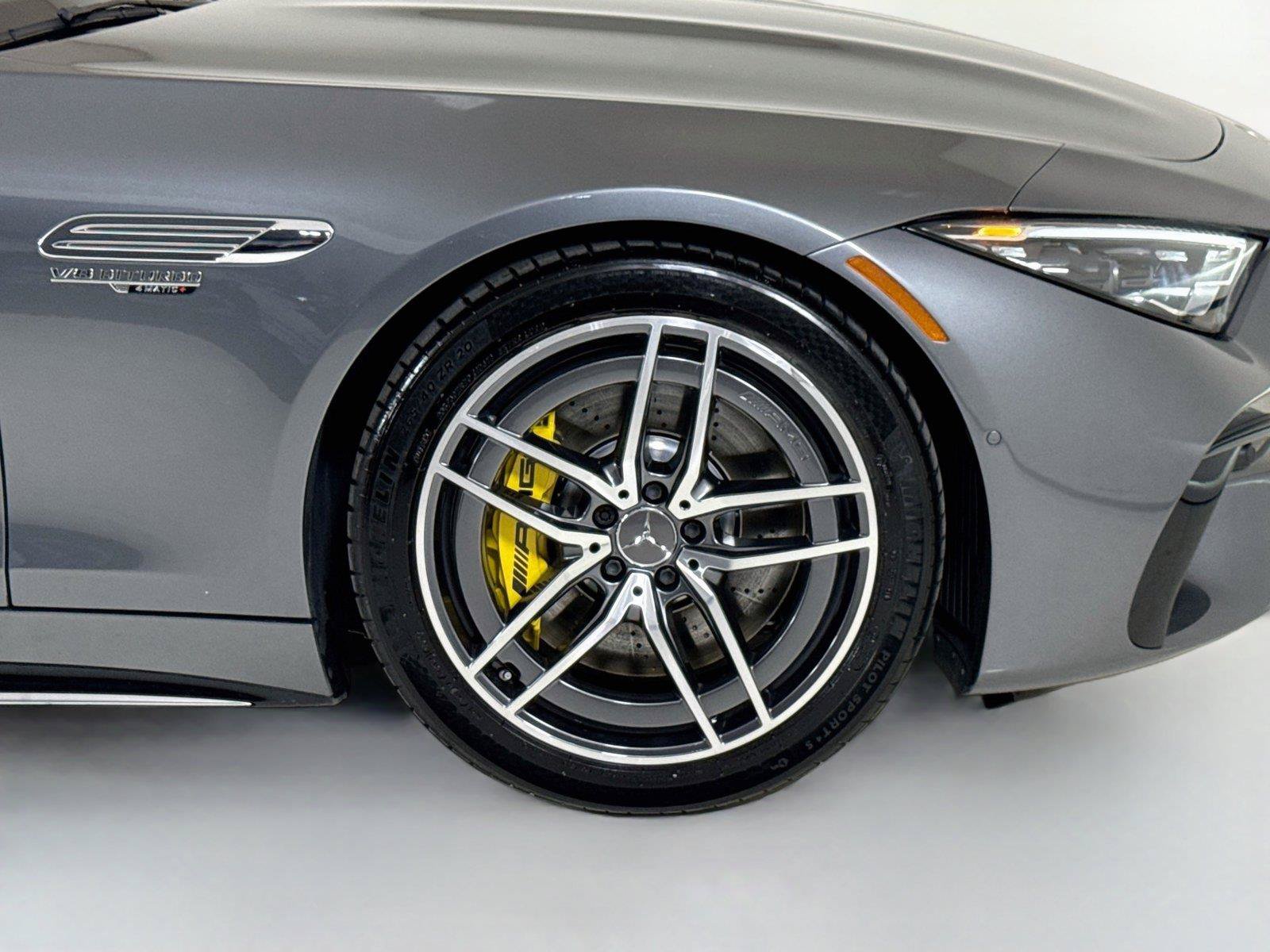 Used 2025 Mercedes-Benz SL 63 AMG 4MATIC image 33