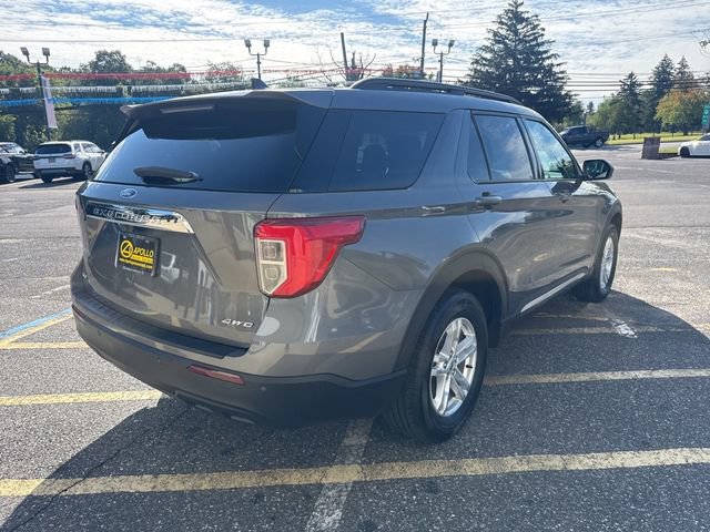 Used 2023 Ford Explorer XLT image 4
