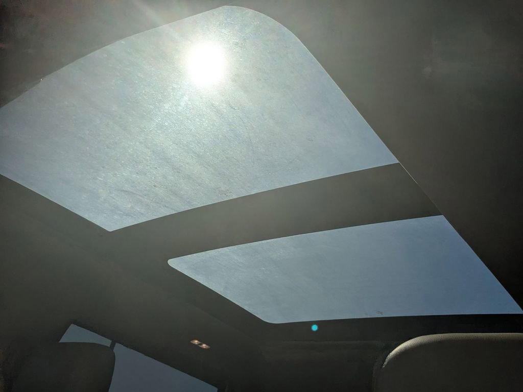 Used 2019 Ford F250 Lariat w/ Lariat Ultimate Package image 27