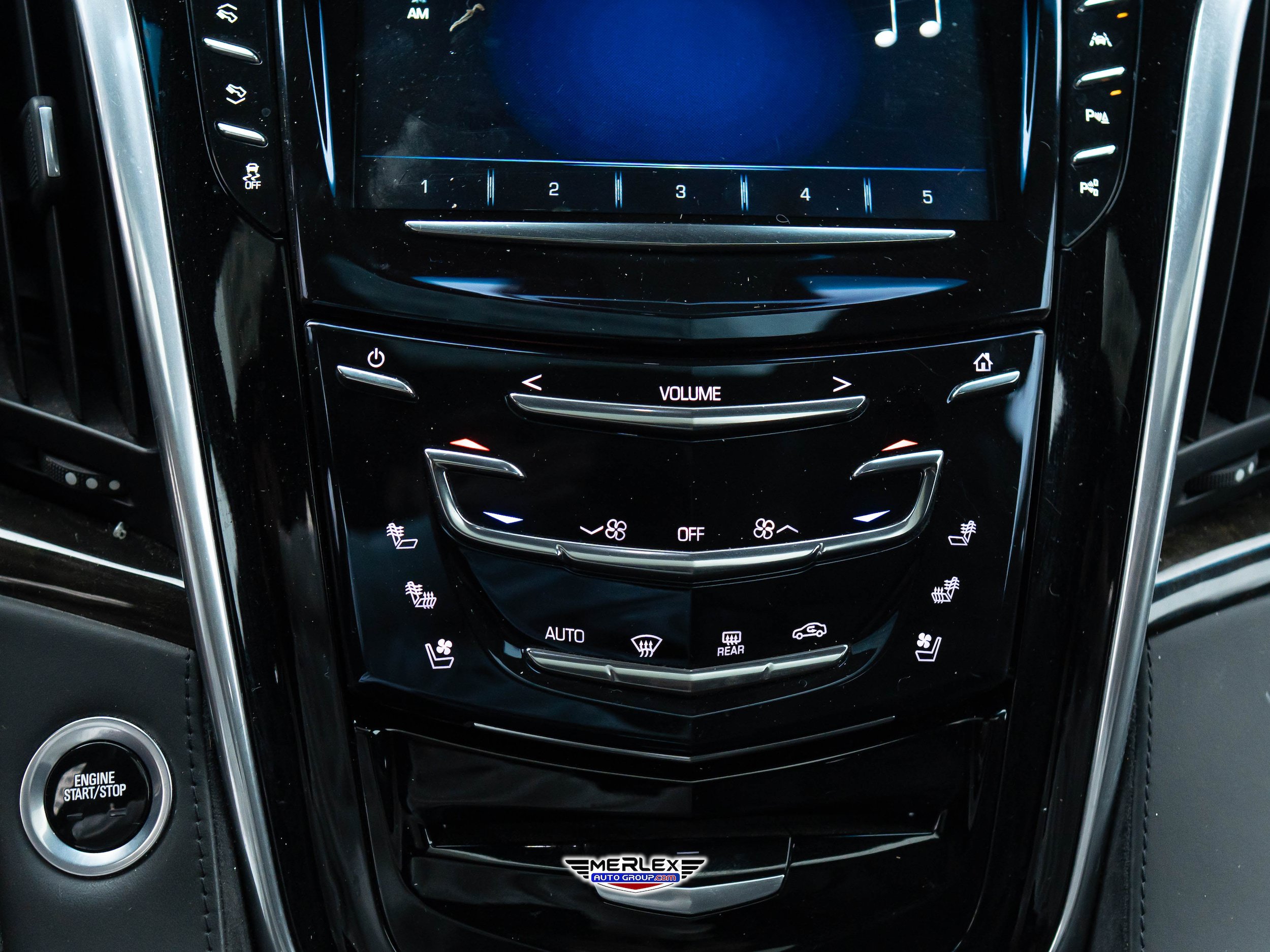 Used 2019 Cadillac Escalade ESV Platinum AWD/4WD image 35